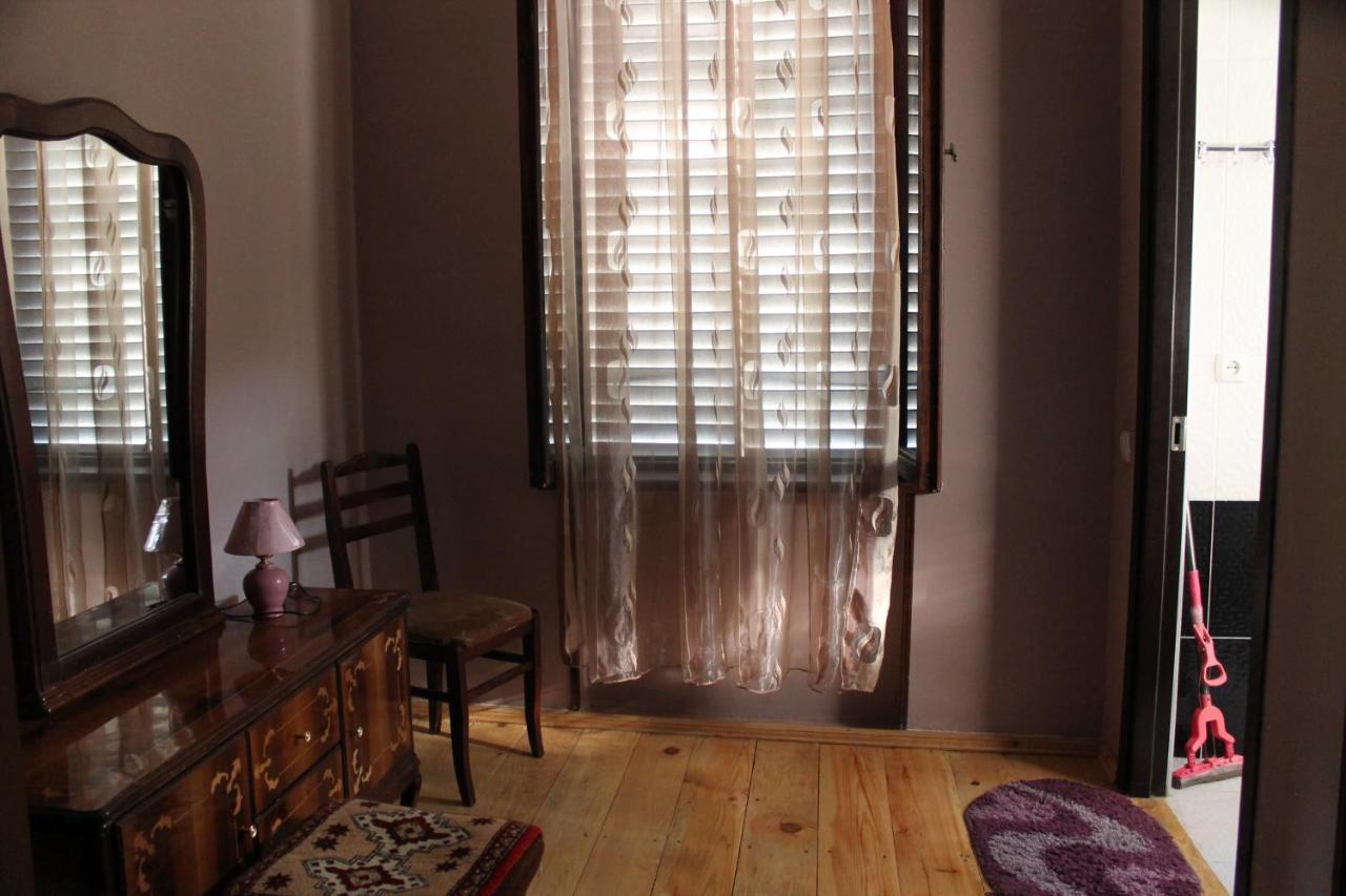 Maya Guest House Szenaki Kültér fotó