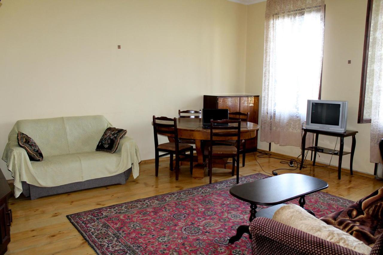 Maya Guest House Szenaki Kültér fotó
